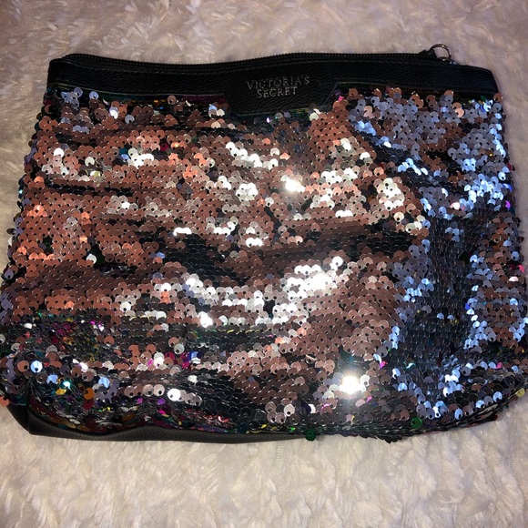 Victoria’s Secret makeup bag! - Picture 2 of 2